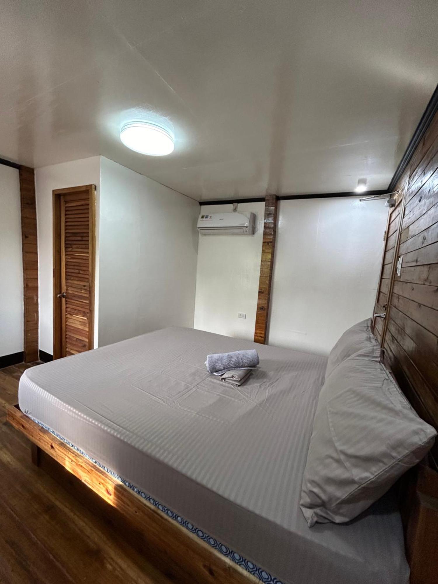 סן ויסנטה Islanders Hostel Port Barton מראה חיצוני תמונה