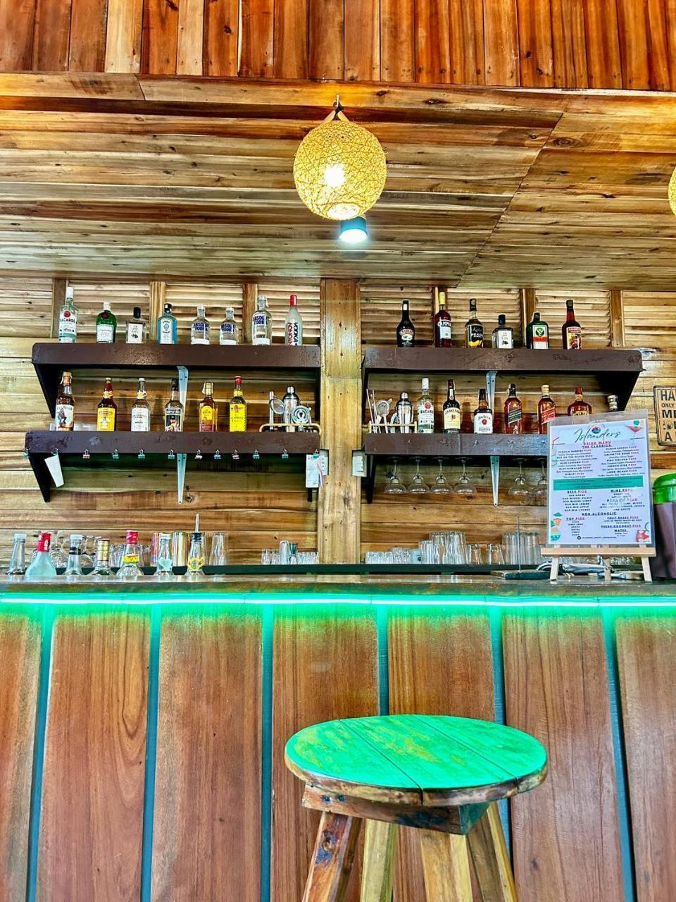 סן ויסנטה Islanders Hostel Port Barton מראה חיצוני תמונה